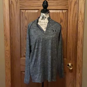 Under Armour Heat Gear Black/White size medium long sleeve partial zip shirt.